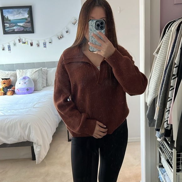 Abercrombie & Fitch notch-neck sweater - size S - Picture 2 of 4